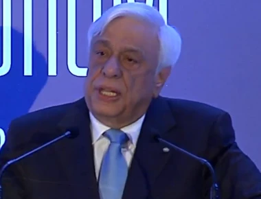 Πρ. Παυλόπουλος: «Μείωση του χρέους με ρήτρα ανάπτυξης» (βίντεο)